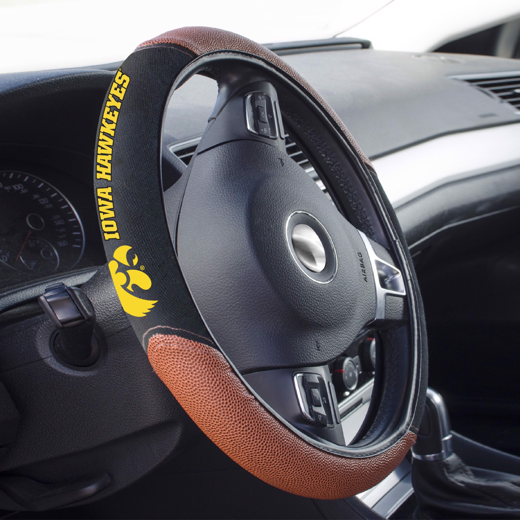 14.5”-15.5” Black Officially Licensed NCAA Steering Wheel Cover 