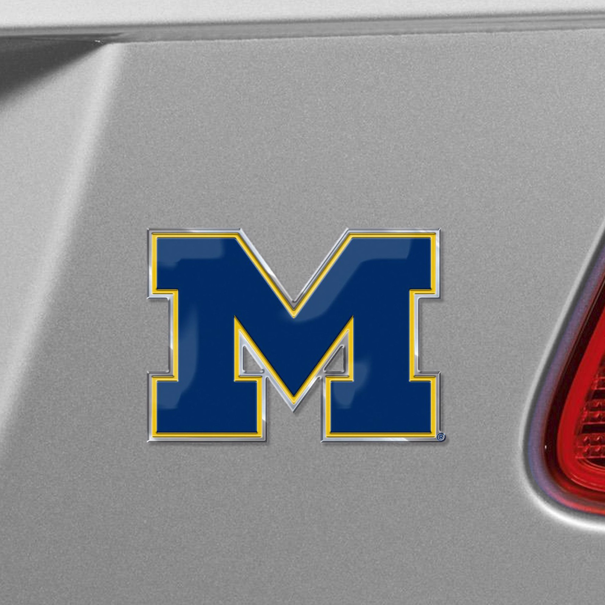 FANMATS Michigan State Spartans NCAA Chrome Emblem Metal Emblem at