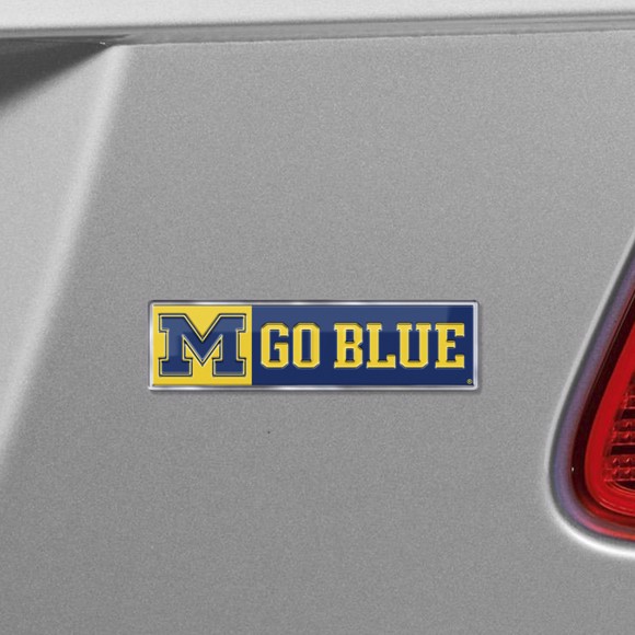 Picture of Michigan Wolverines Embossed Color Emblem2